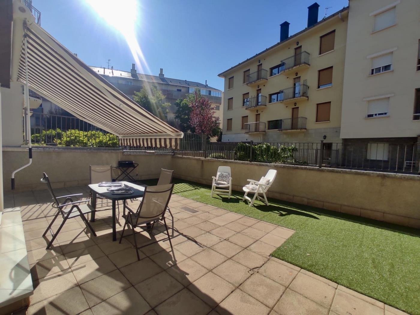 Apartamento Cobre à JACA