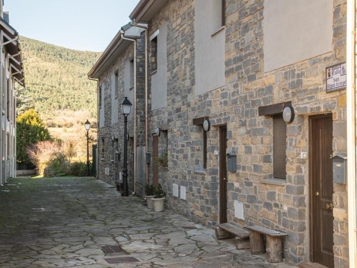 CASA ARCANGEL in Castiello de Jaca